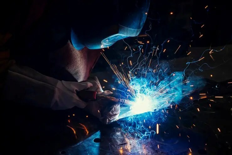 Torno e soldas — usinagem e oficina